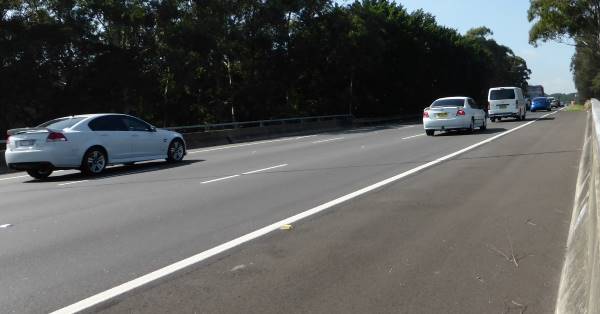 Sydney motorway showing emergency lane
