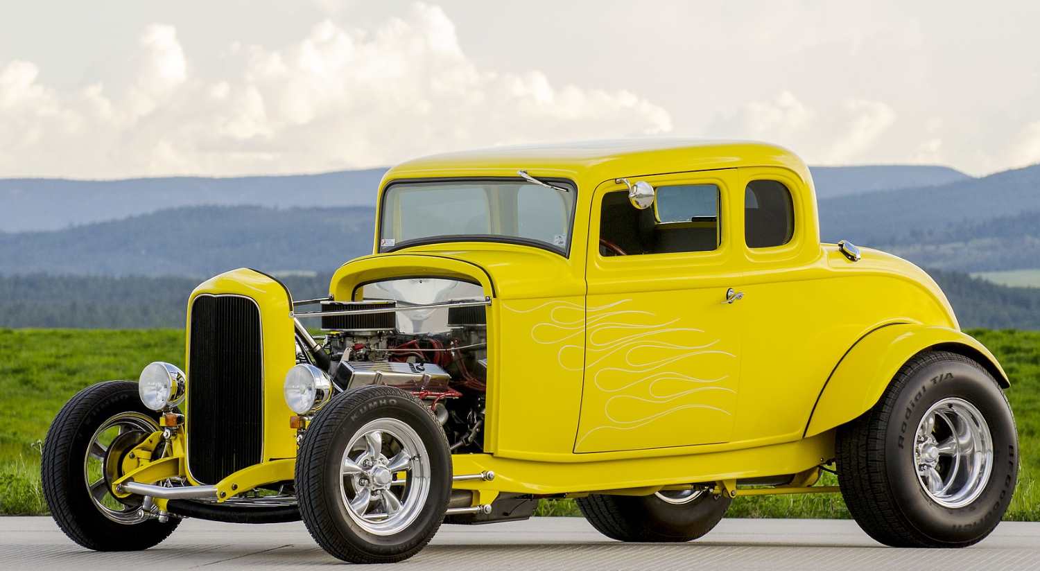 Can you drive with different sized tyres?