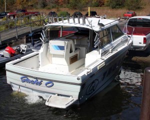 boat-trailer-in-water