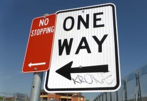 one way no stopping sign
