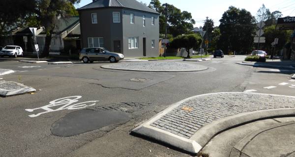 mini roundabout