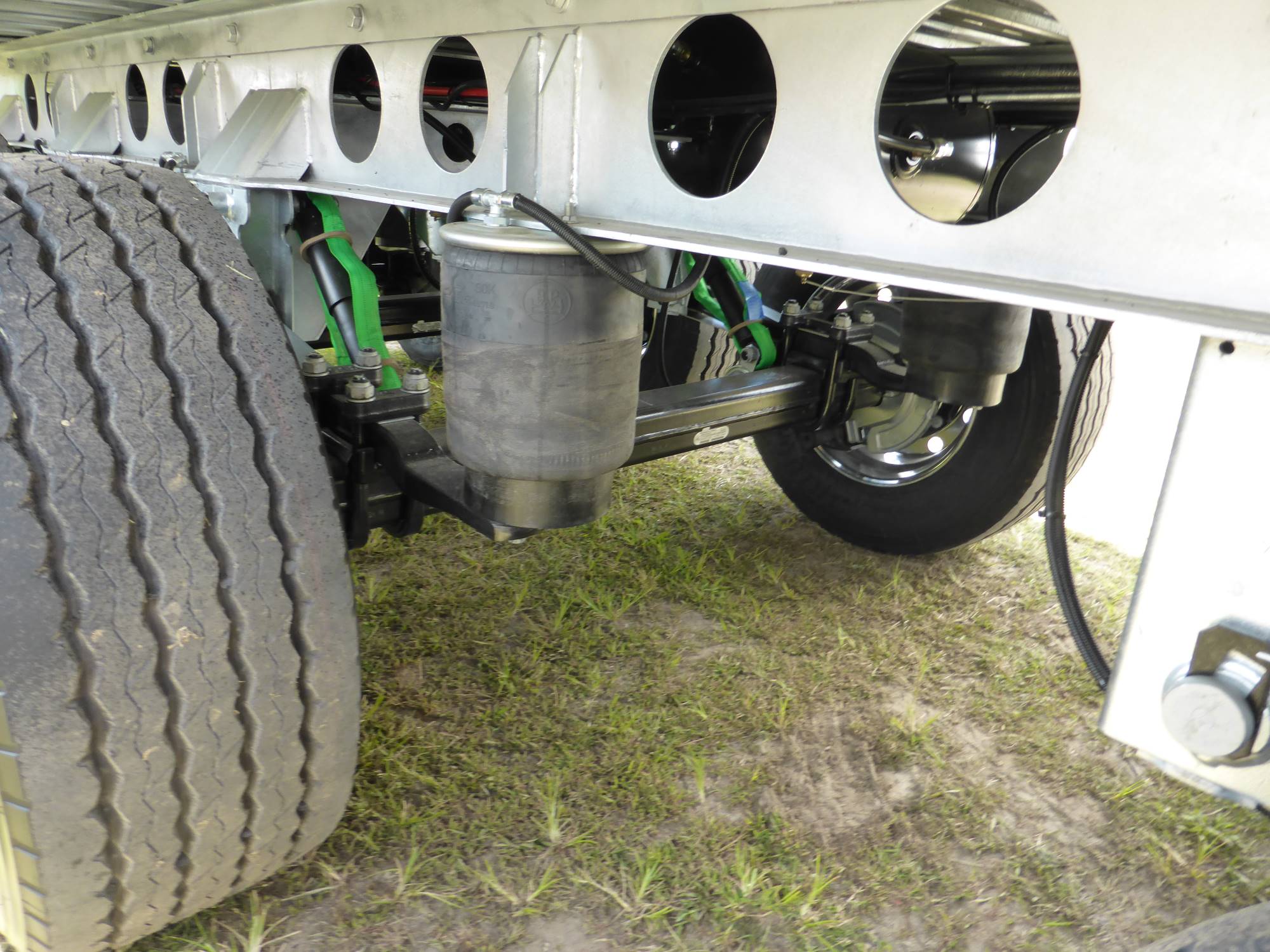 What are the benefits of air suspension on trucks