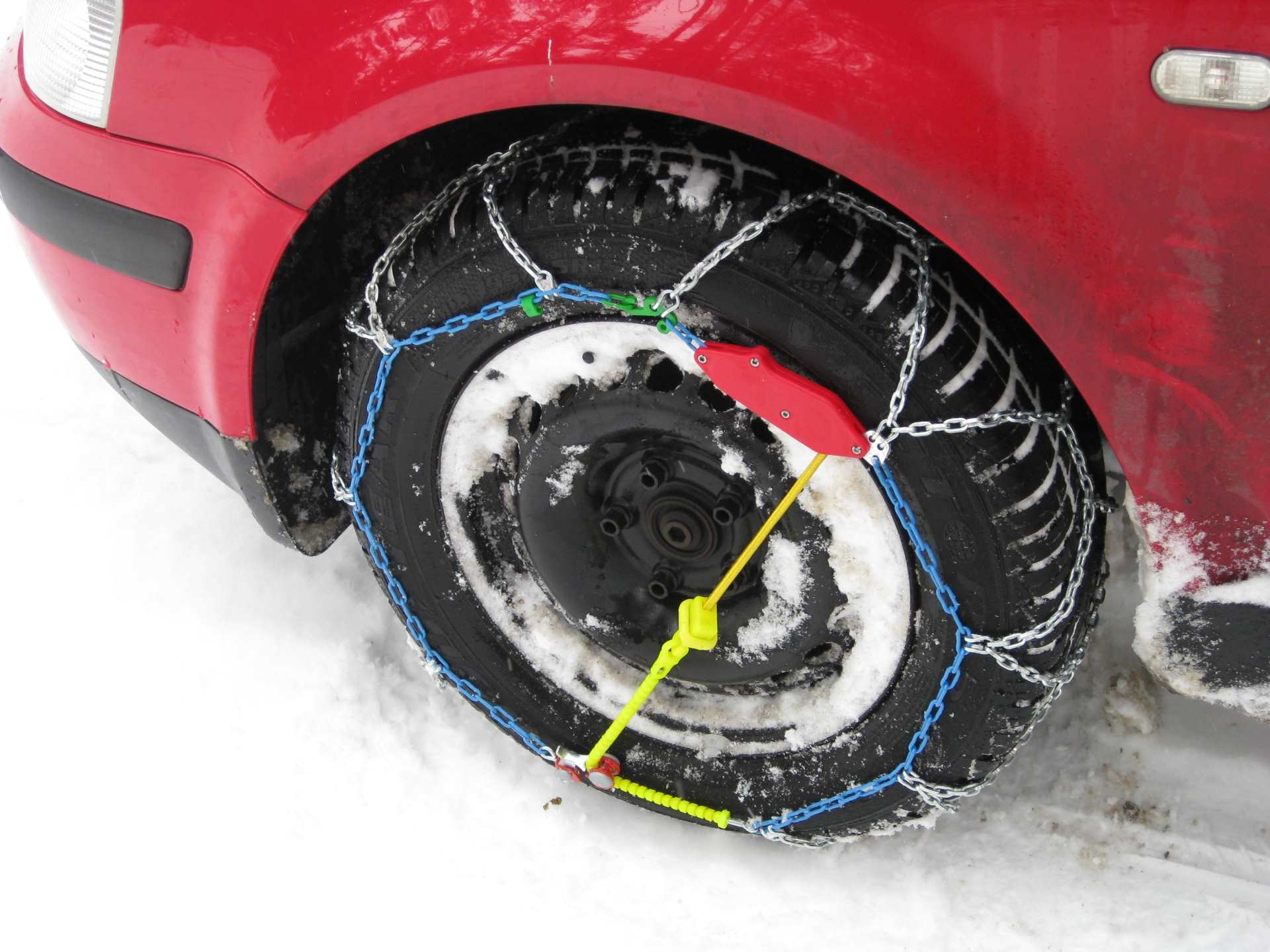 Should You Turn Traction Control Off In Snow